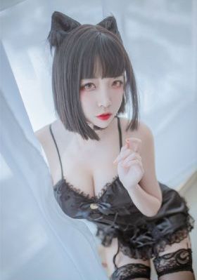 漂亮的女保姆_未删减完整版